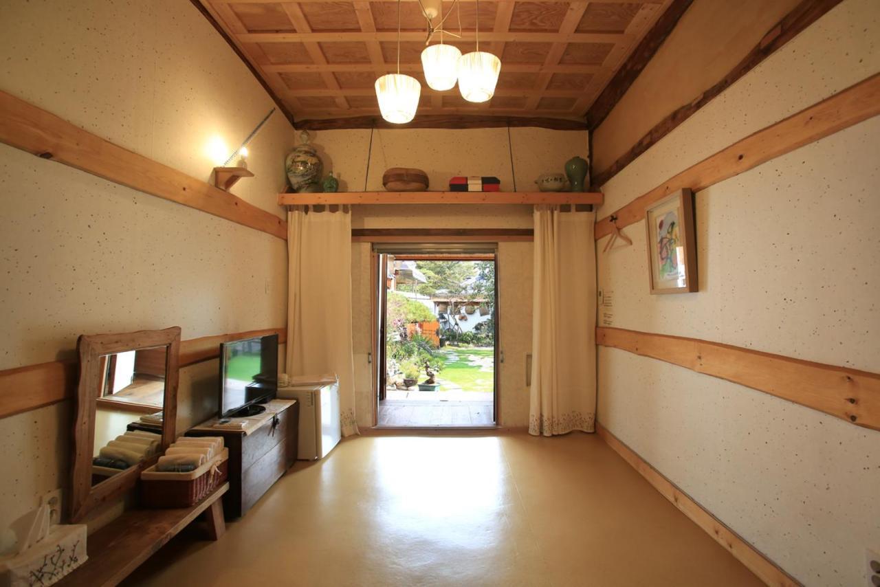 Hanok Madang Villa จอนจู ภายนอก รูปภาพ